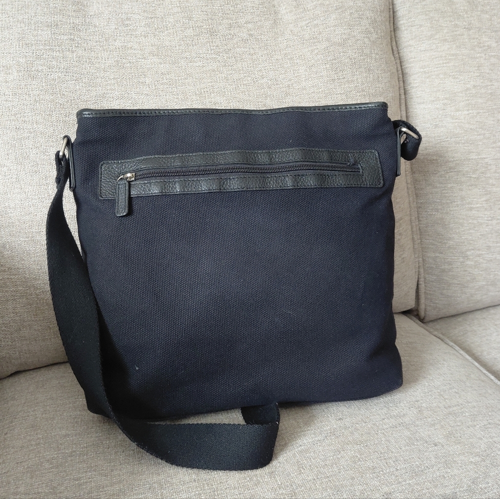 Levenger Black Canvas Messinger Bag
